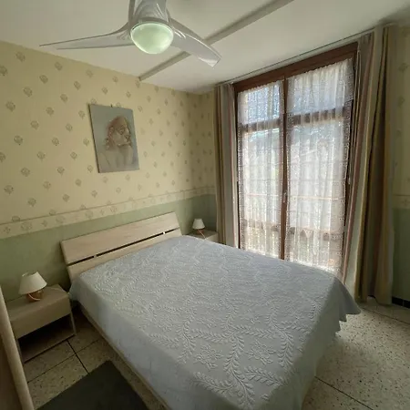 Apartment Vue Mer, En Face, A Pied Saint-Elme
